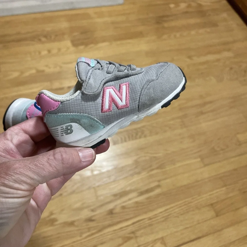 New Balances 515 No Tie Pink And Gray Suede Toddler Size 3 Sneakers